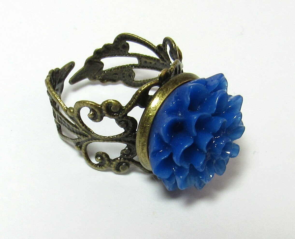 Victorian-Inspired Blue Mum Filigree Brass Adjustable Ring